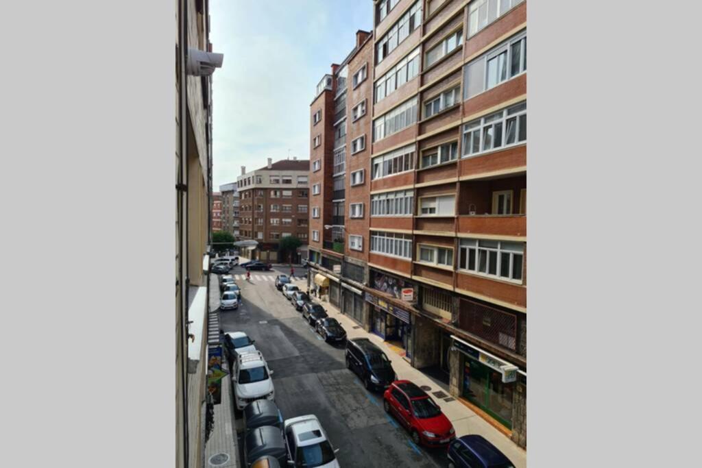 124A Apartamento moderno 3 habitaciones Gijón Exterior foto