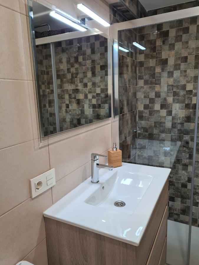 124A Apartamento moderno 3 habitaciones Gijón Exterior foto